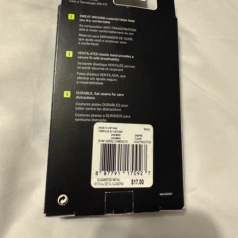 New Nike Pro Black and White Football Skull Cap - Picture 2 of 6